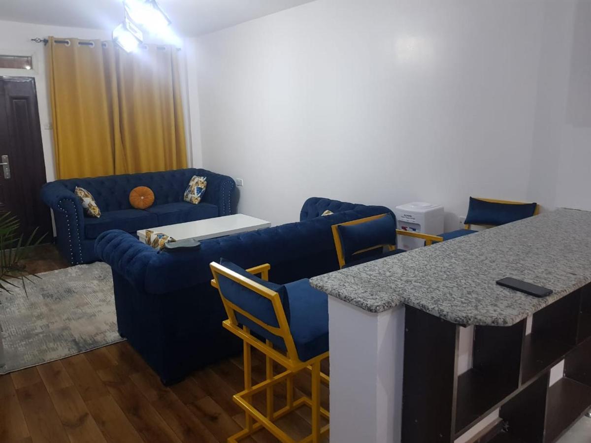 נקורו Jacky'S Fully Furnished Apartments מראה חיצוני תמונה