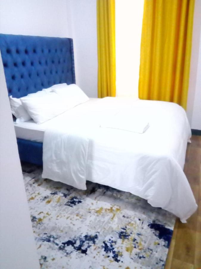 נקורו Jacky'S Fully Furnished Apartments מראה חיצוני תמונה