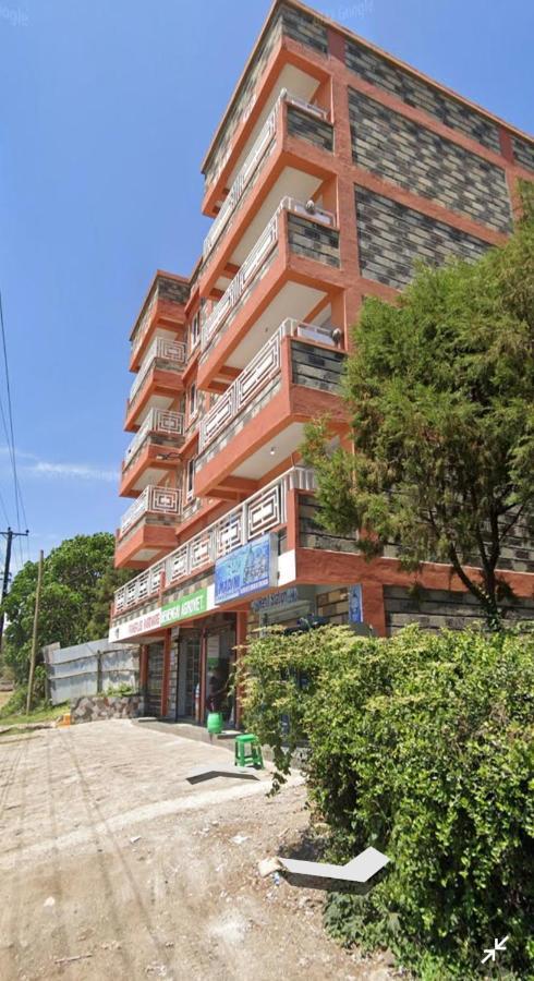 נקורו Jacky'S Fully Furnished Apartments מראה חיצוני תמונה